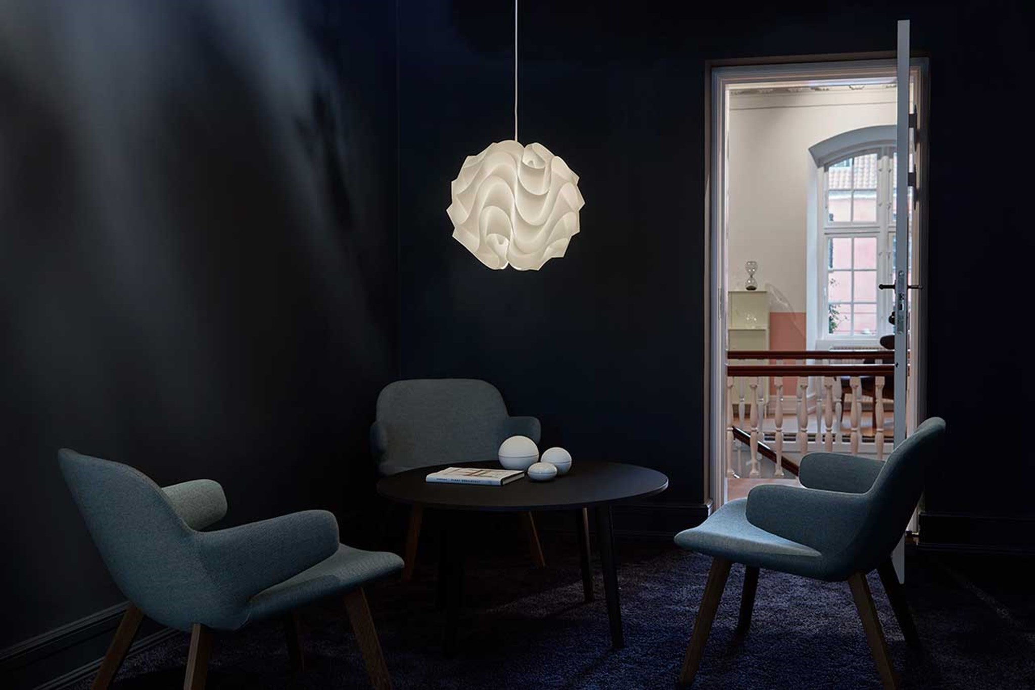 LeKlin172_pendant_lifestyle2