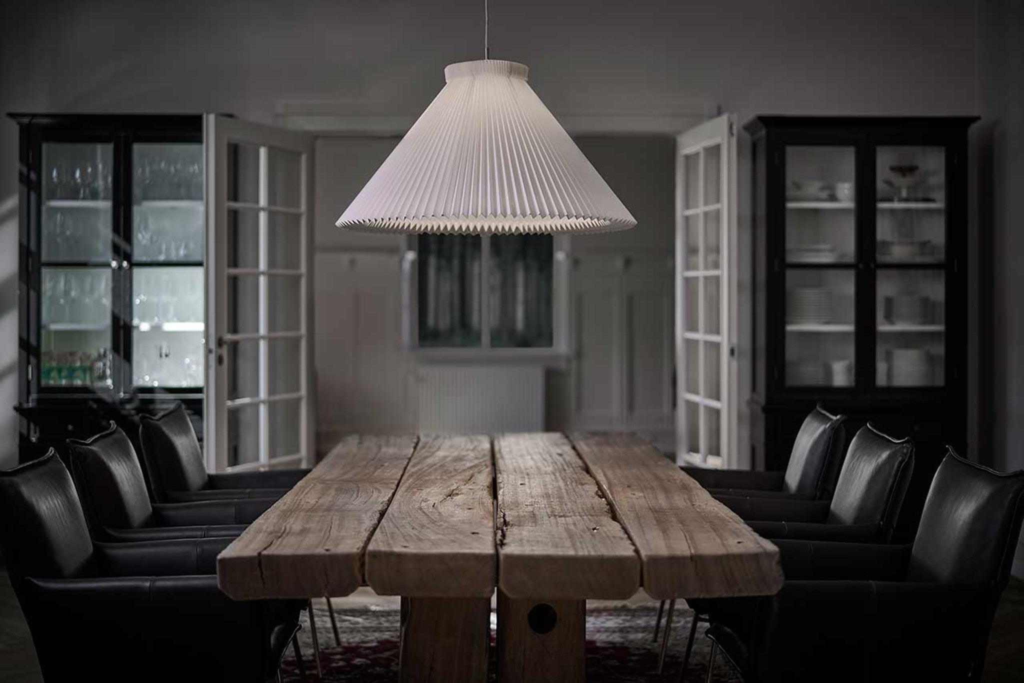 LeKlint1_Mega_pendant_lifestyle2